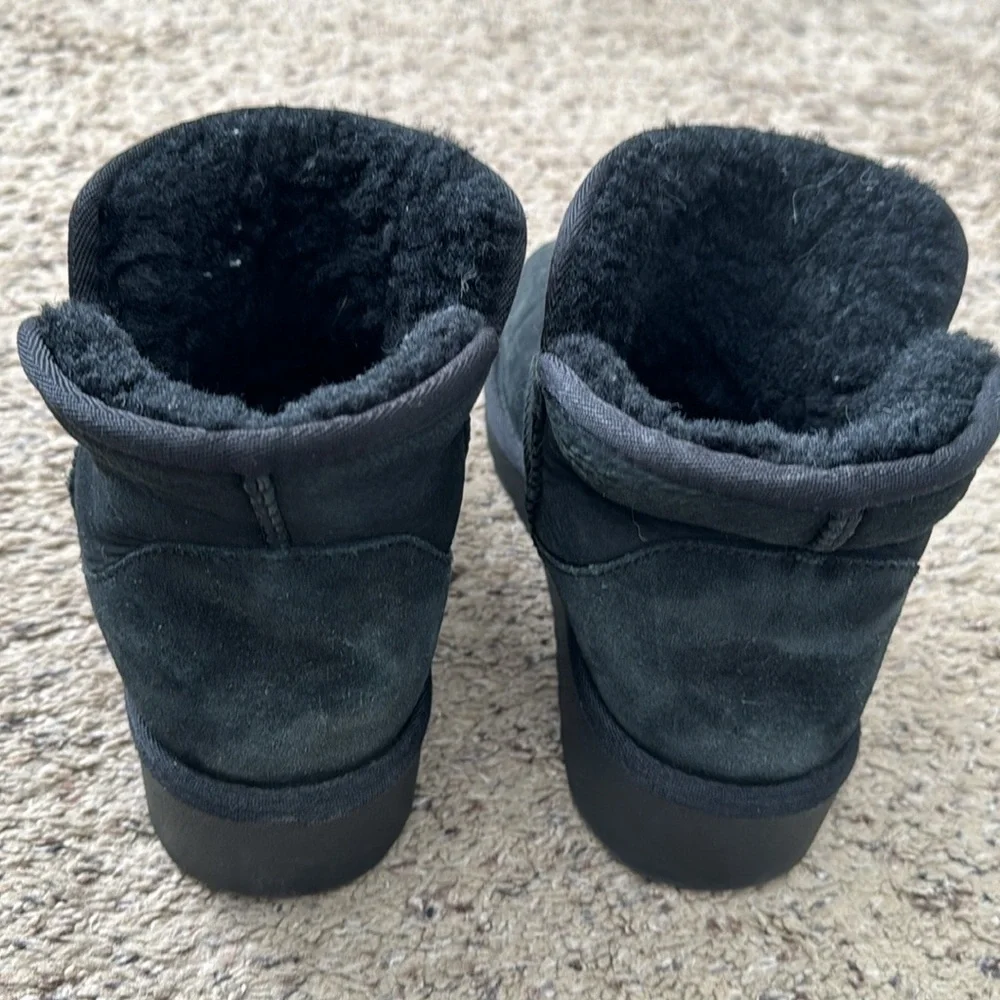 KIRKLAND Signature Women's Shearling Boot Size 8
